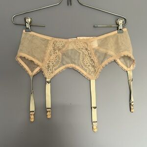 Vintage Vassarette Sheer Lace Garter Belt Style 61 size 28 With Garter Straps